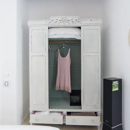 Lagadi By K&k * Vóthon